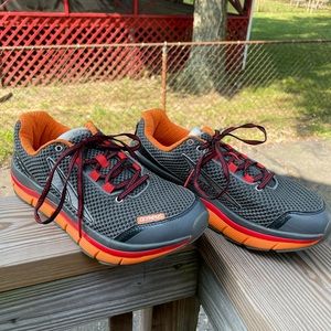 Men’s Altra Olympus Gaiter Trap size 9 trail running shoes